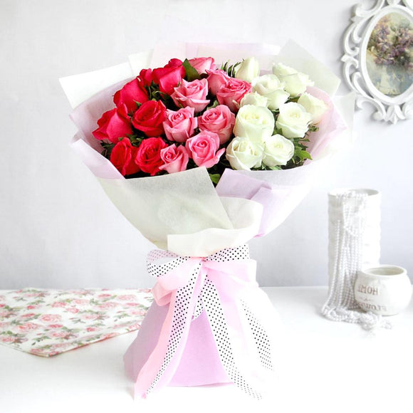 3 Color Roses Hand Bouquet - Carnations Florist Malaysia