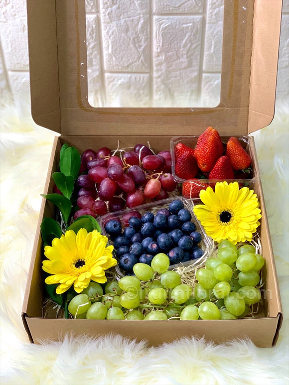 Very Berry Box - Carnations Florist Malaysia
