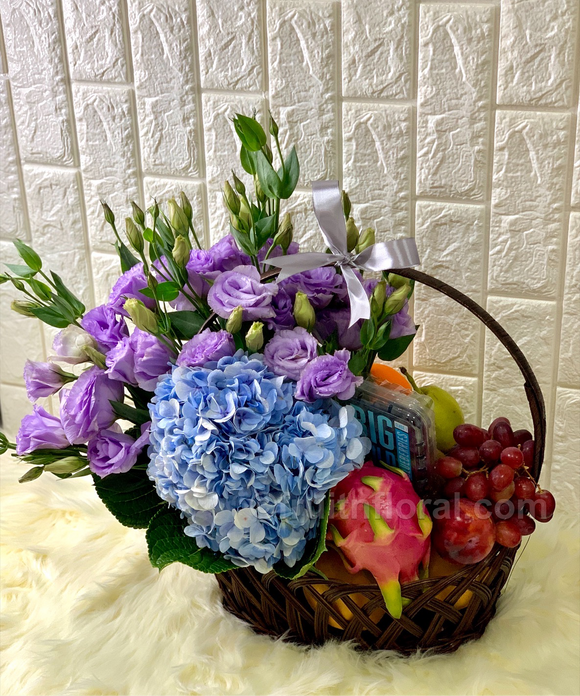 Basket of Grandeur - Carnations Florist Malaysia